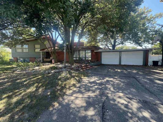 405 W 30TH AVE, HUTCHINSON, KS 67502 - Image 1