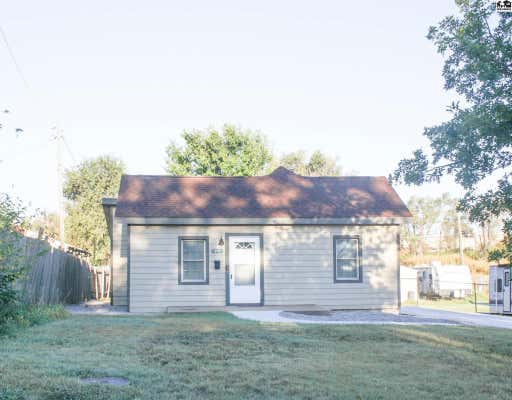 913 N THOMPSON ST, PRATT, KS 67124 - Image 1