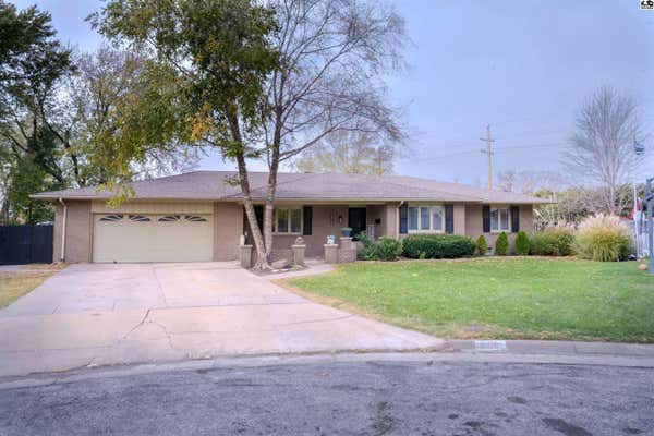 806 VIRGINIA CT, HUTCHINSON, KS 67502 - Image 1