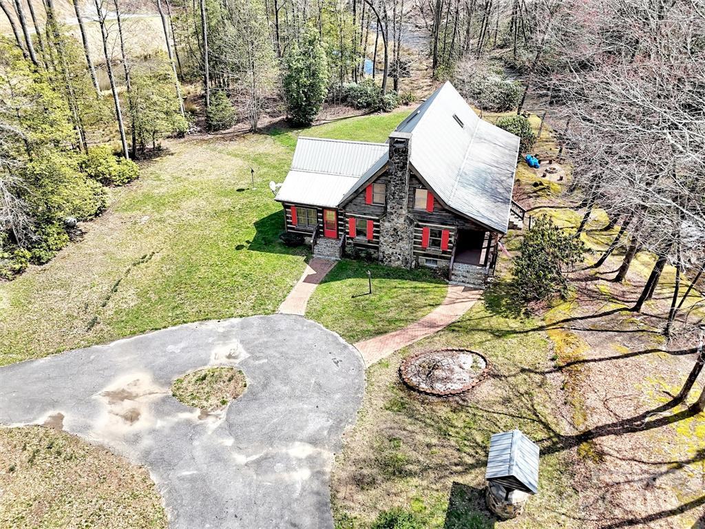 Robbinsville, North Carolina, 28771, United States, 6 Bedrooms Bedrooms, ,4 BathroomsBathrooms,Residential,Active,1764845
