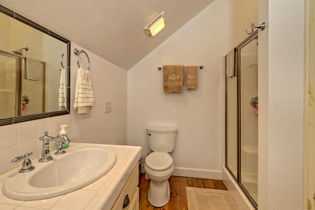 Young Harris, Georgia, 30582, United States, 4 Bedrooms Bedrooms, ,5 BathroomsBathrooms,Residential,Active,1945365