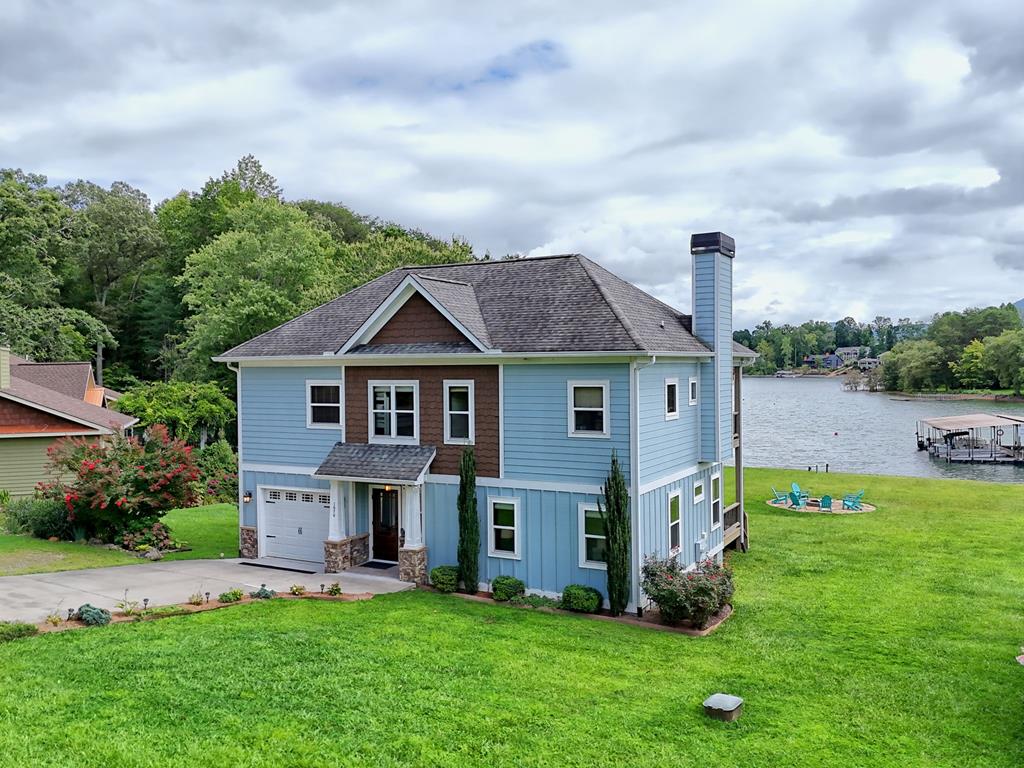 Hiawassee, Georgia, 30546, United States, 2 Bedrooms Bedrooms, ,3 BathroomsBathrooms,Residential,Active,1914769