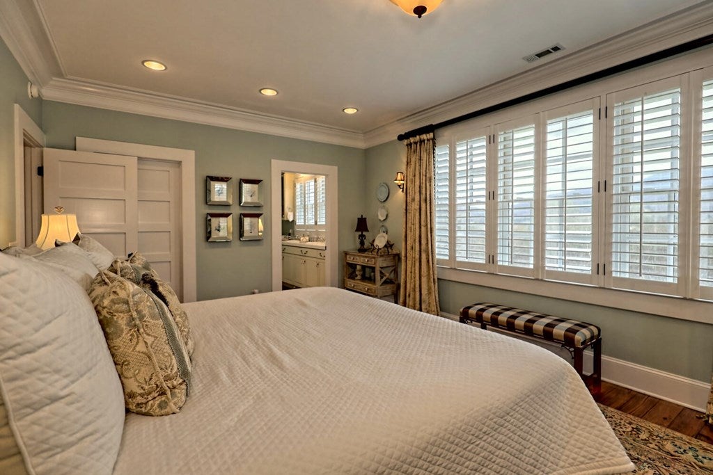 Young Harris, Georgia, 30582, United States, 4 Bedrooms Bedrooms, ,5 BathroomsBathrooms,Residential,Active,1945365