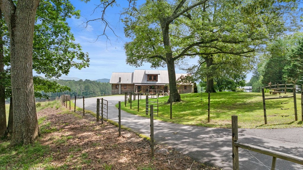 Warne, North Carolina, 28909, United States, 3 Bedrooms Bedrooms, ,3 BathroomsBathrooms,Residential,Active,1858681