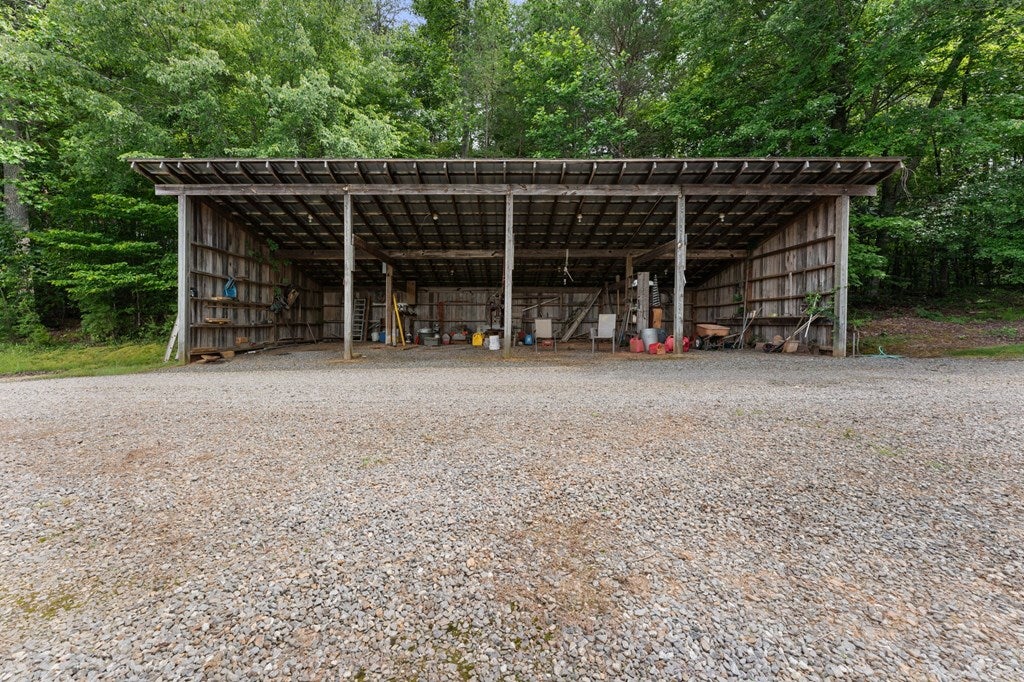 Warne, North Carolina, 28909, United States, 3 Bedrooms Bedrooms, ,3 BathroomsBathrooms,Residential,Active,1858681