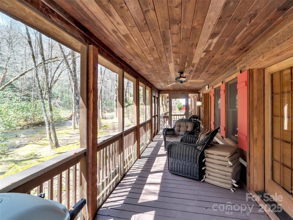 Robbinsville, North Carolina, 28771, United States, 6 Bedrooms Bedrooms, ,4 BathroomsBathrooms,Residential,Active,1764845