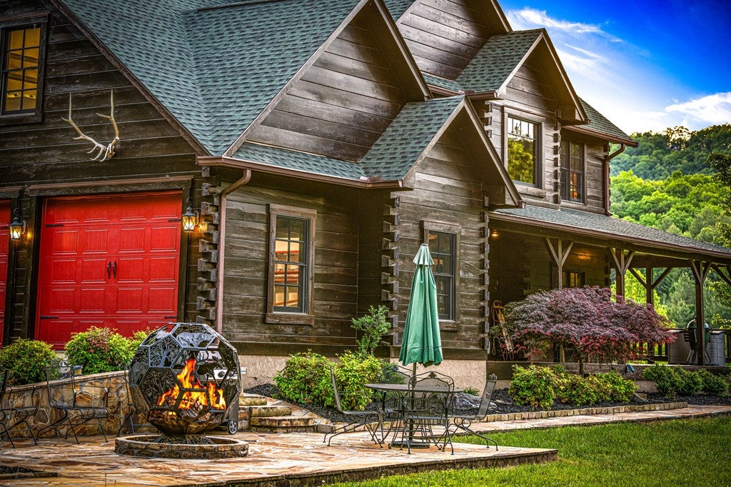 Brasstown, North Carolina, 28902, United States, 4 Bedrooms Bedrooms, ,5 BathroomsBathrooms,Residential,Active,1808288