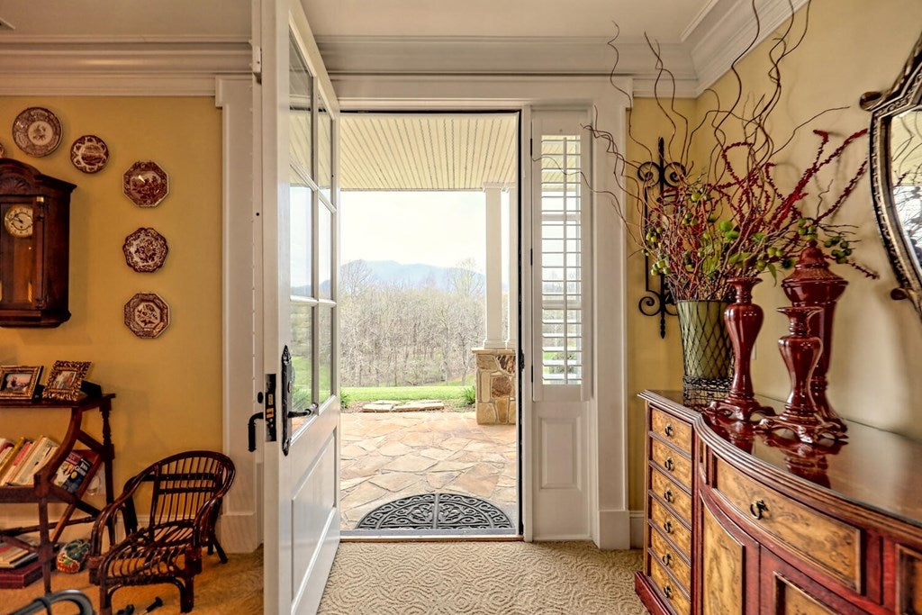 Young Harris, Georgia, 30582, United States, 4 Bedrooms Bedrooms, ,5 BathroomsBathrooms,Residential,Active,1945365