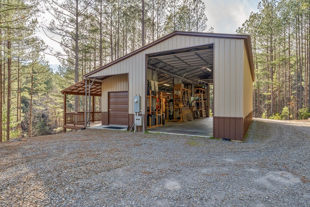 Murphy, North Carolina, 28906, United States, 4 Bedrooms Bedrooms, ,7 BathroomsBathrooms,Residential,Active,1748806