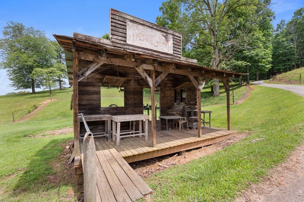 Warne, North Carolina, 28909, United States, 3 Bedrooms Bedrooms, ,3 BathroomsBathrooms,Residential,Active,1858681