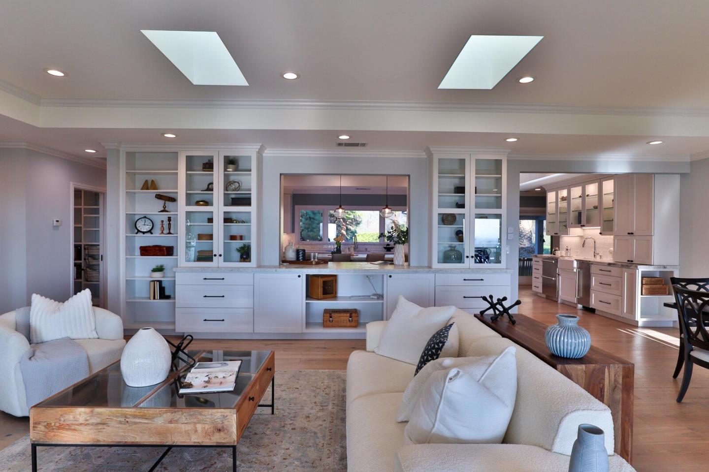 Morgan Hill, California, 95037, United States, 4 Bedrooms Bedrooms, ,2 BathroomsBathrooms,Residential,Active,2000194