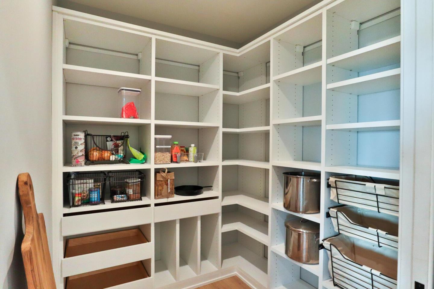 Morgan Hill, California, 95037, United States, 4 Bedrooms Bedrooms, ,2 BathroomsBathrooms,Residential,Active,2000194