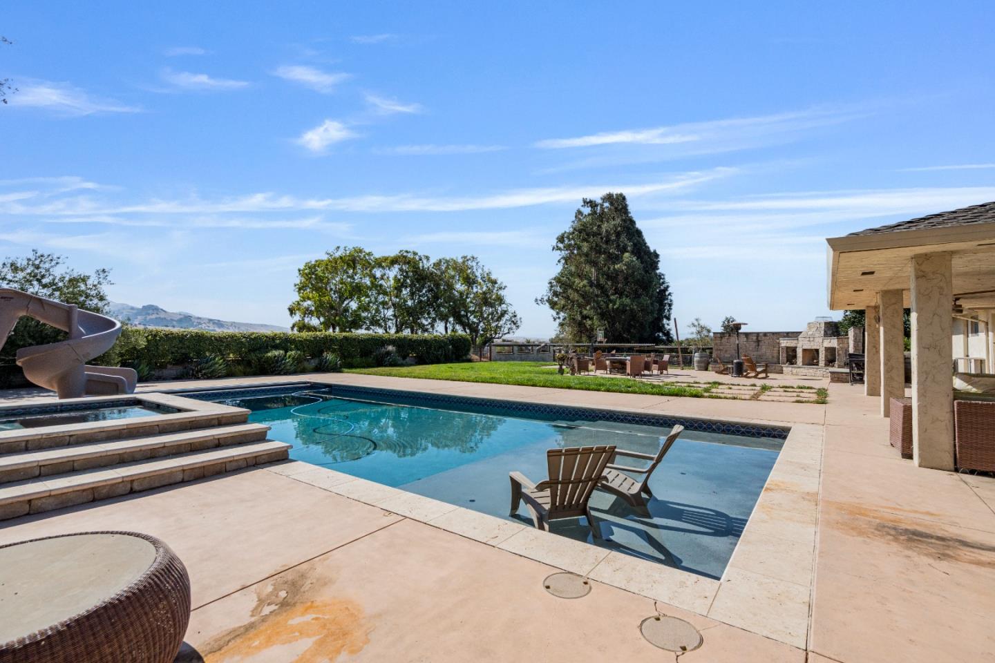 Hollister, California, 95023, United States, 4 Bedrooms Bedrooms, ,4 BathroomsBathrooms,Residential,Active,1943799