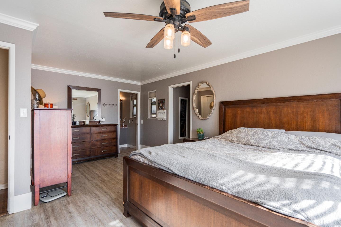 Hollister, California, 95023, United States, 4 Bedrooms Bedrooms, ,4 BathroomsBathrooms,Residential,Active,1943799
