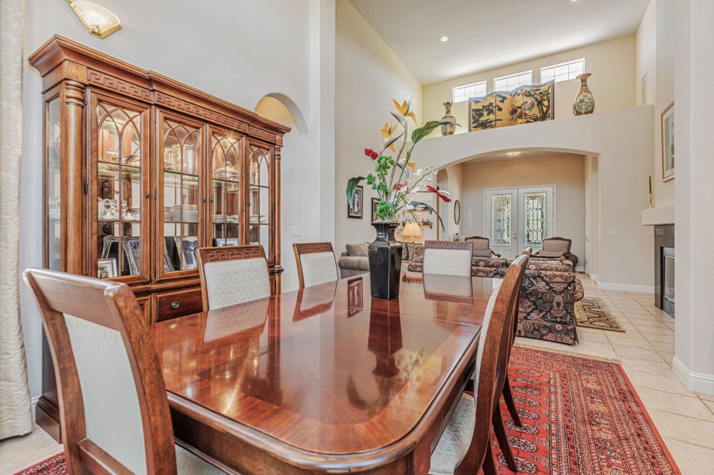 Hollister, California, 95023, United States, 5 Bedrooms Bedrooms, ,4 BathroomsBathrooms,Residential,Active,1904181
