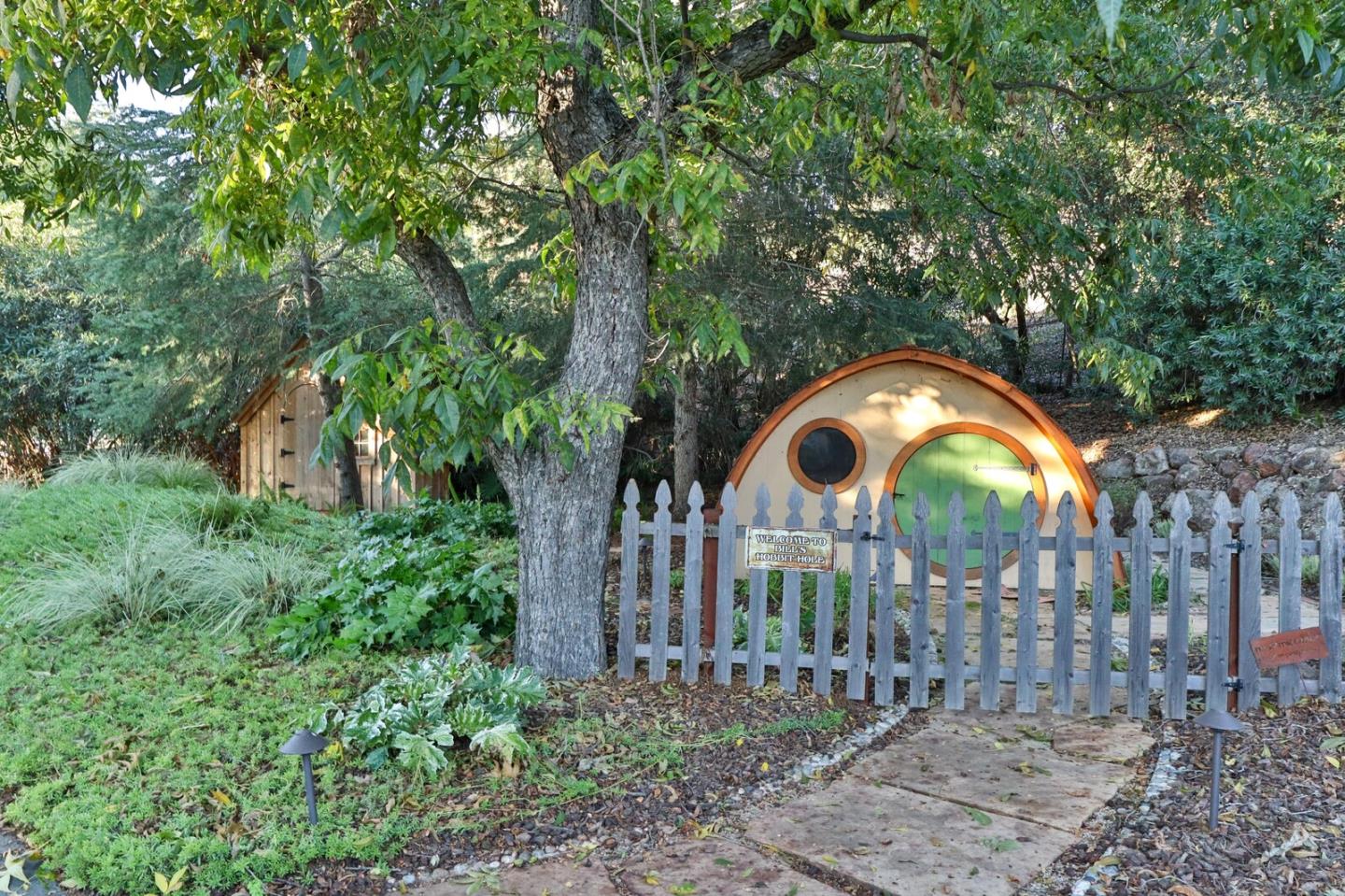 Morgan Hill, California, 95037, United States, 4 Bedrooms Bedrooms, ,2 BathroomsBathrooms,Residential,Active,2000194