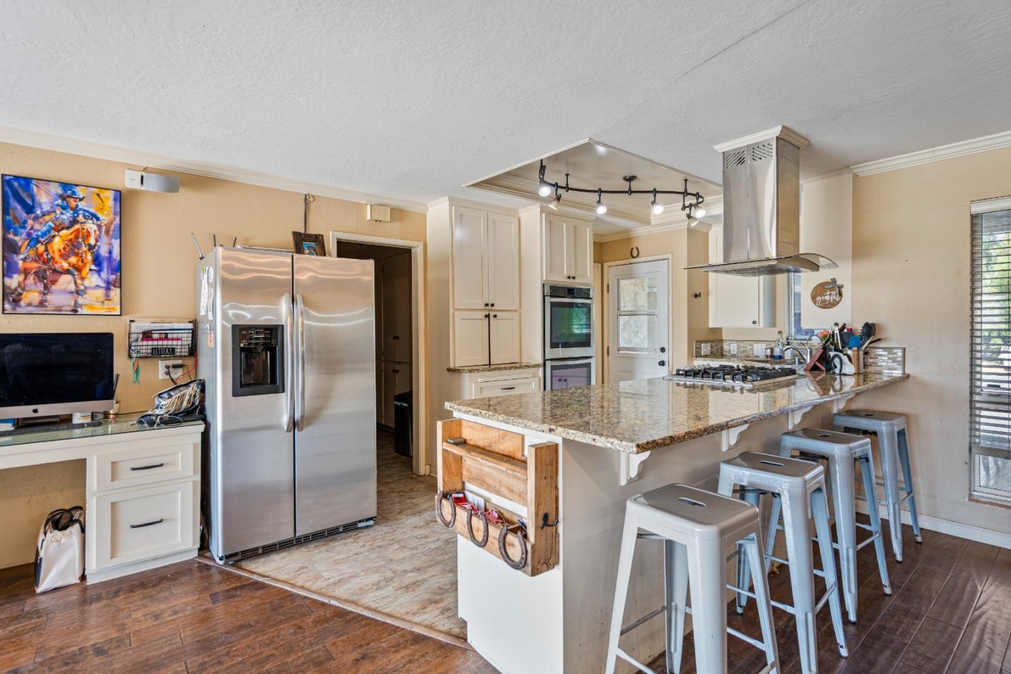 Hollister, California, 95023, United States, 4 Bedrooms Bedrooms, ,4 BathroomsBathrooms,Residential,Active,1943799