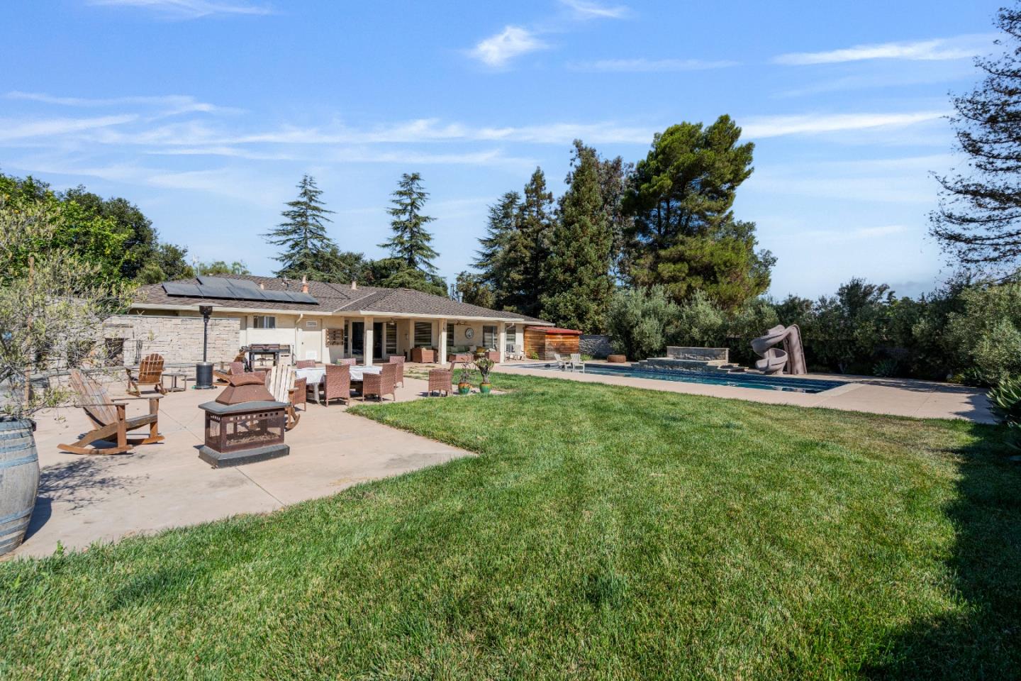Hollister, California, 95023, United States, 4 Bedrooms Bedrooms, ,4 BathroomsBathrooms,Residential,Active,1943799