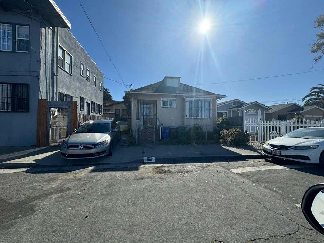 168 5TH ST, RICHMOND, CA 94801, photo 1 of 3