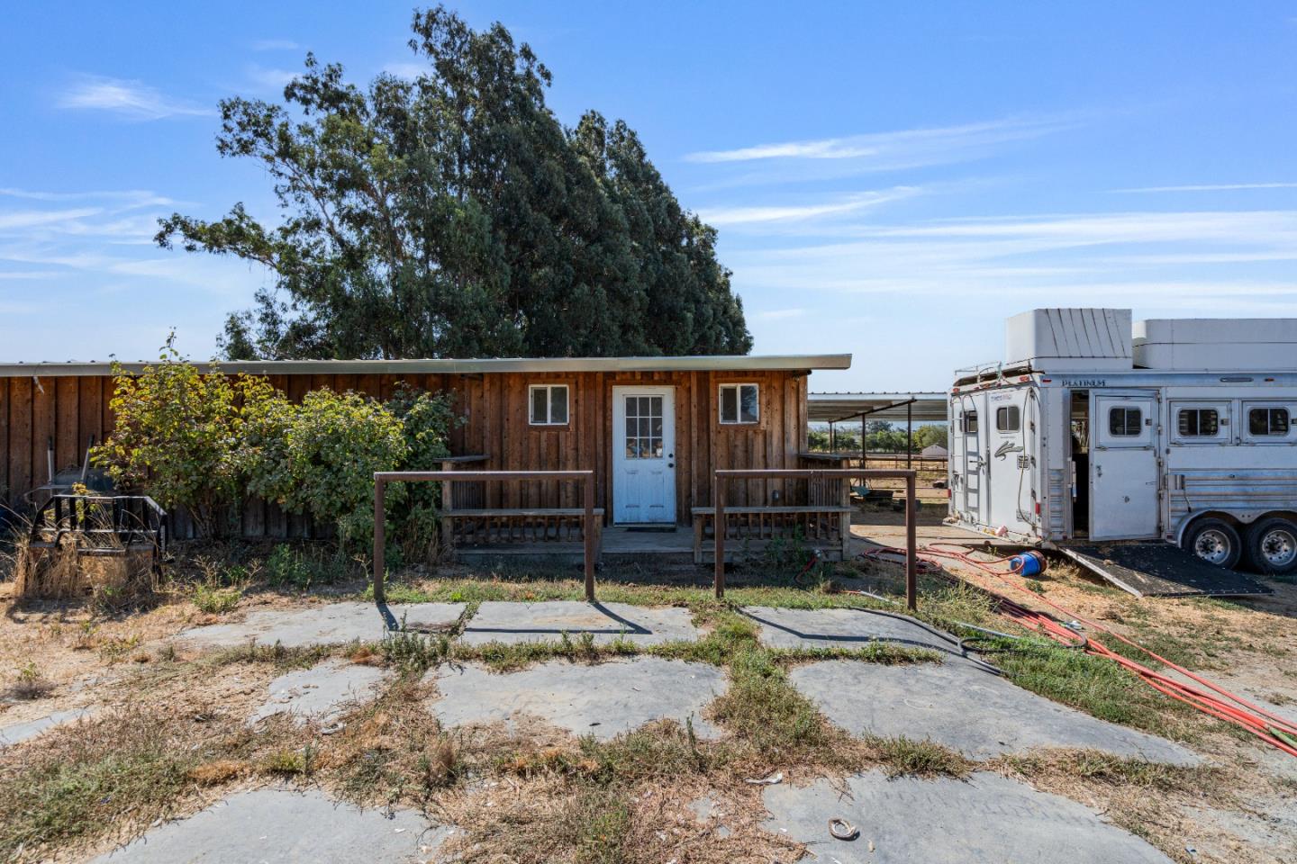 Hollister, California, 95023, United States, 4 Bedrooms Bedrooms, ,4 BathroomsBathrooms,Residential,Active,1943799