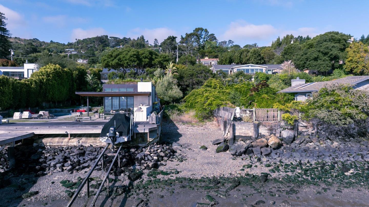 Belvedere Tiburon, California, 94920, United States, 4 Bedrooms Bedrooms, ,3 BathroomsBathrooms,Residential,Active,1952045