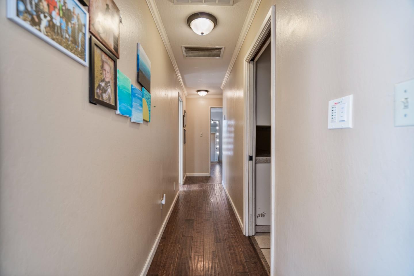 Hollister, California, 95023, United States, 4 Bedrooms Bedrooms, ,4 BathroomsBathrooms,Residential,Active,1943799