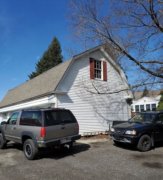 Westborough, Massachusetts, 01581, United States, 6 Bedrooms Bedrooms, ,3 BathroomsBathrooms,Residential,Active,1992250