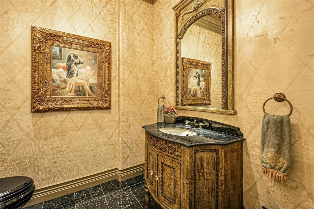 Hopkinton, Massachusetts, 01748, United States, 5 Bedrooms Bedrooms, ,8 BathroomsBathrooms,Residential,Active,1953005