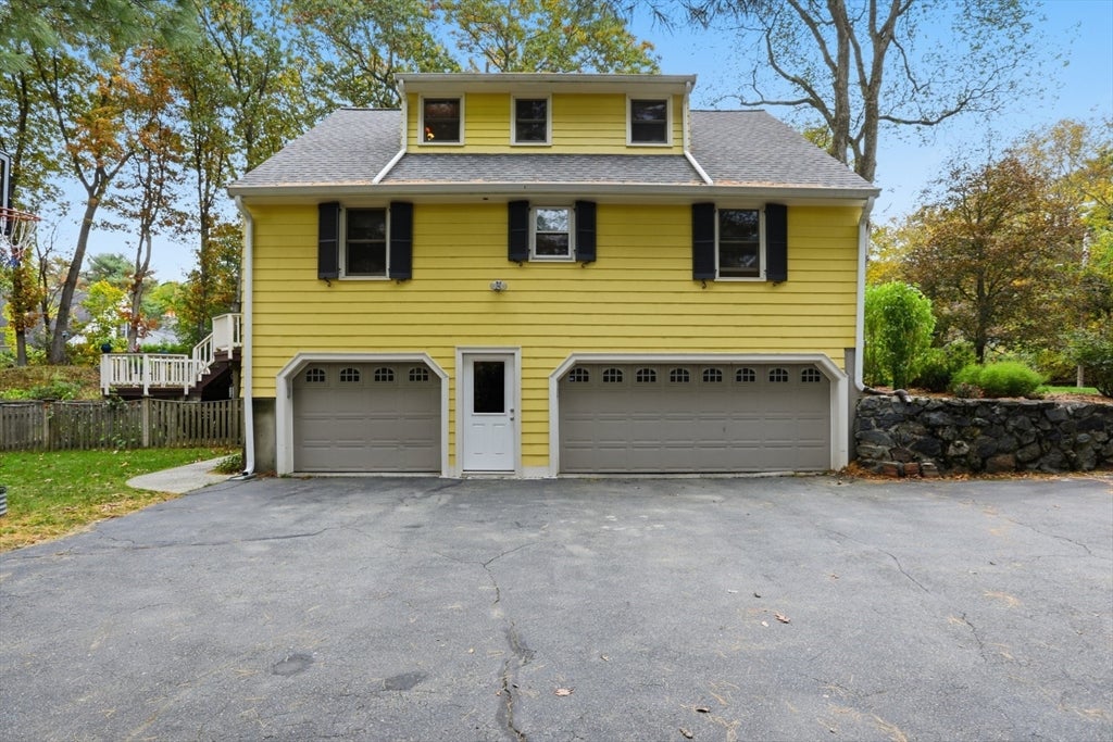 Lexington, Massachusetts, 02420, United States, 5 Bedrooms Bedrooms, ,4 BathroomsBathrooms,Residential,Active,1973324