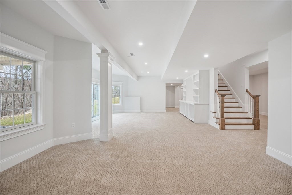 Hopkinton, Massachusetts, 01748, United States, 4 Bedrooms Bedrooms, ,6 BathroomsBathrooms,Residential,Active,2007177