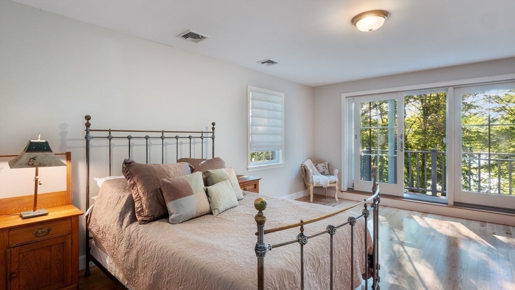West Newbury, Massachusetts, 01985, United States, 4 Bedrooms Bedrooms, ,5 BathroomsBathrooms,Residential,Active,1936453