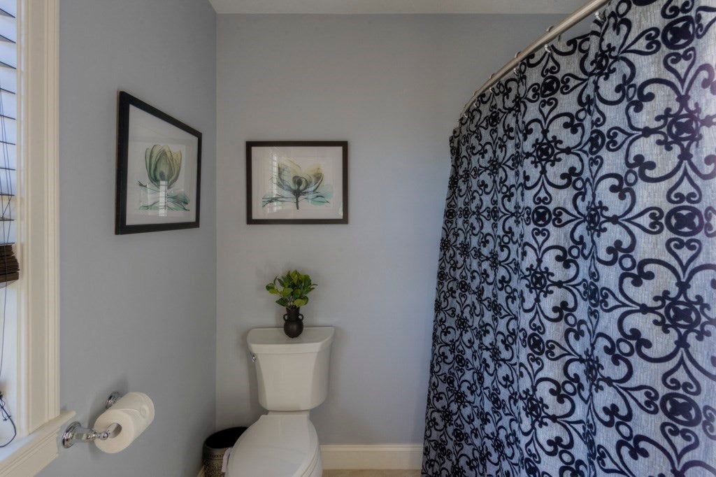 Shrewsbury, Massachusetts, 01545, United States, 5 Bedrooms Bedrooms, ,5 BathroomsBathrooms,Residential,Active,1964258