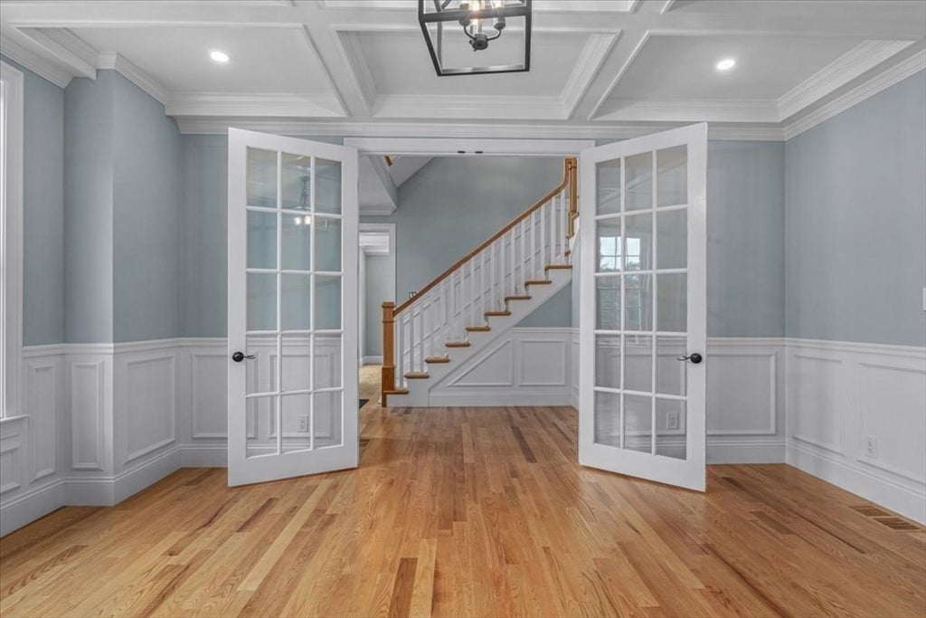 Dedham, Massachusetts, 02026, United States, 5 Bedrooms Bedrooms, ,5 BathroomsBathrooms,Residential,Active,1922659