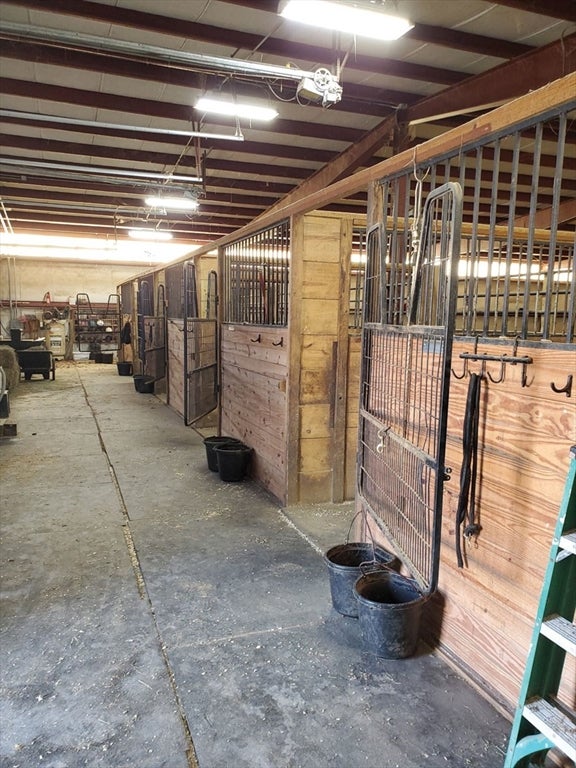 Westborough, Massachusetts, 01581, United States, 6 Bedrooms Bedrooms, ,3 BathroomsBathrooms,Residential,Active,1992250