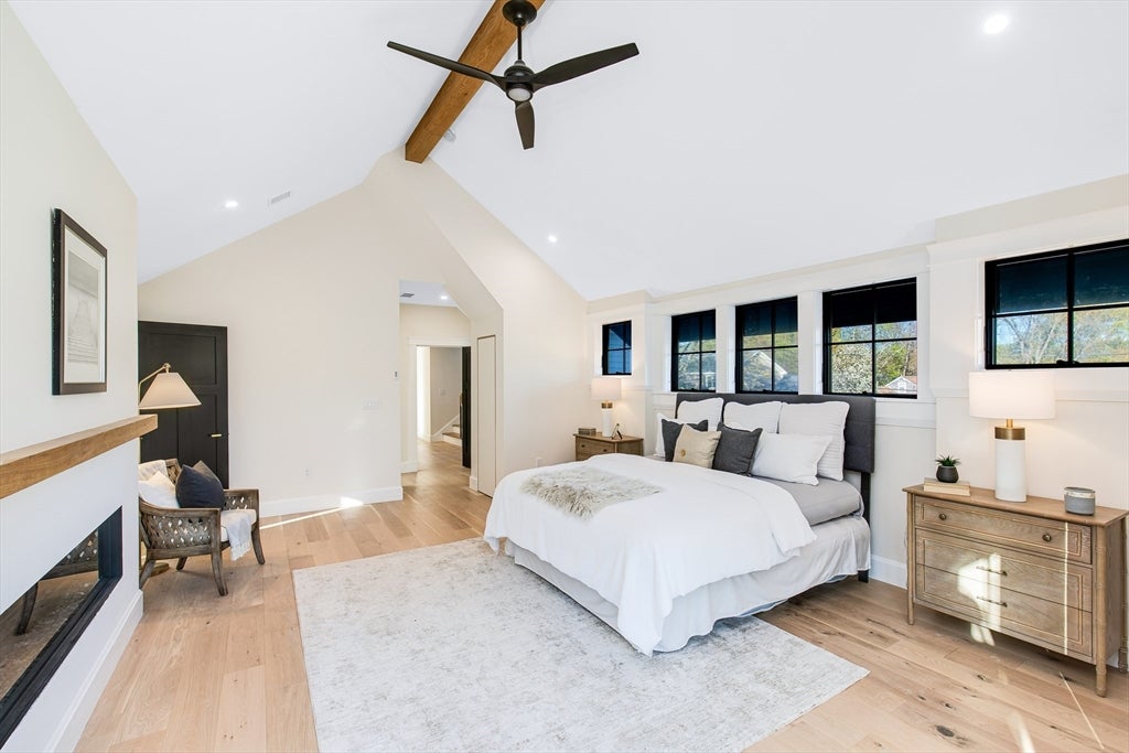 Newburyport, Massachusetts, 01950, United States, 4 Bedrooms Bedrooms, ,6 BathroomsBathrooms,Residential,Active,2043835