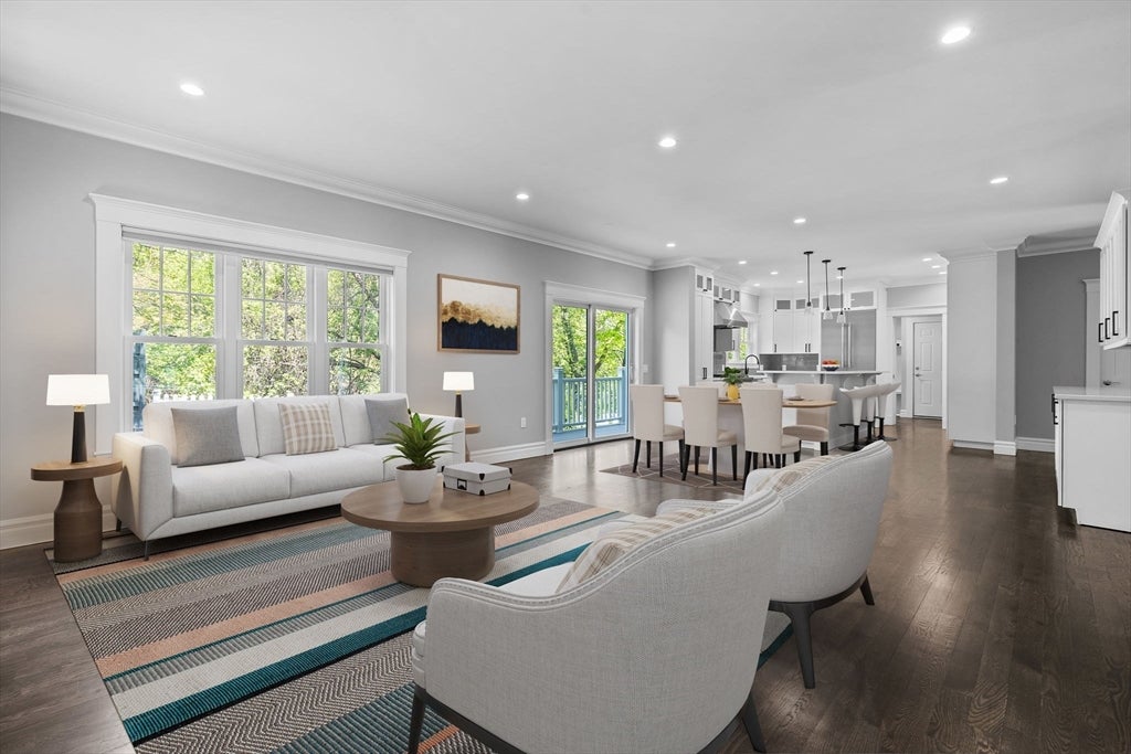 Newton, Massachusetts, 02460, United States, 5 Bedrooms Bedrooms, ,4 BathroomsBathrooms,Residential,Active,1934756