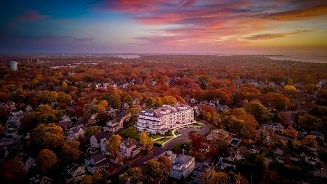 Swampscott, Massachusetts, 01907, United States, 3 Bedrooms Bedrooms, ,2 BathroomsBathrooms,Residential,Active,2007069