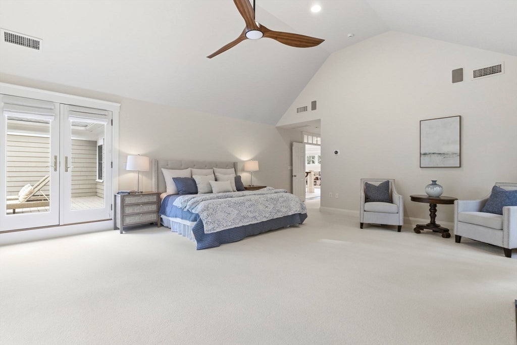 Concord, Massachusetts, 01742, United States, 6 Bedrooms Bedrooms, ,7 BathroomsBathrooms,Residential,Active,2044996