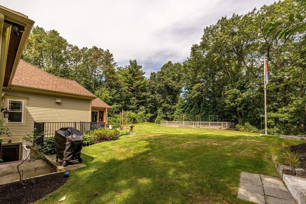 Woburn, Massachusetts, 01801, United States, 5 Bedrooms Bedrooms, ,5 BathroomsBathrooms,Residential,Active,1922298