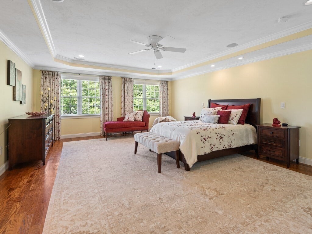 Shrewsbury, Massachusetts, 01545, United States, 4 Bedrooms Bedrooms, ,5 BathroomsBathrooms,Residential,Active,1810422