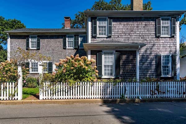 34 SCHOOL ST, EDGARTOWN, MA 02539, photo 3 of 42