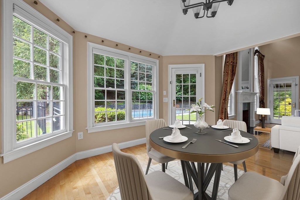 Shrewsbury, Massachusetts, 01545, United States, 6 Bedrooms Bedrooms, ,5 BathroomsBathrooms,Residential,Active,1904160