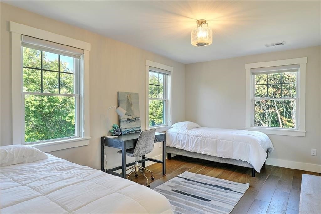 South Kingstown, Rhode Island, 02879, United States, 2 Bedrooms Bedrooms, ,3 BathroomsBathrooms,Residential,Active,2045783