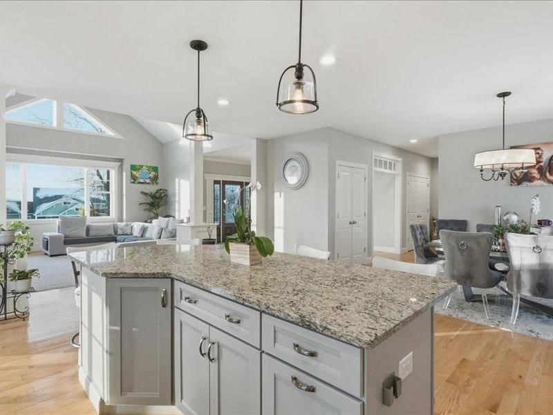 Pelham, New Hampshire, 03076, United States, 3 Bedrooms Bedrooms, ,3 BathroomsBathrooms,Residential,Active,2007919