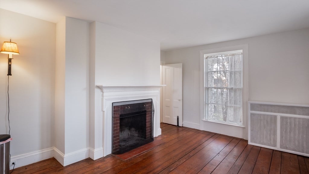 Newburyport, Massachusetts, 01950, United States, 3 Bedrooms Bedrooms, ,3 BathroomsBathrooms,Residential,Active,1986921