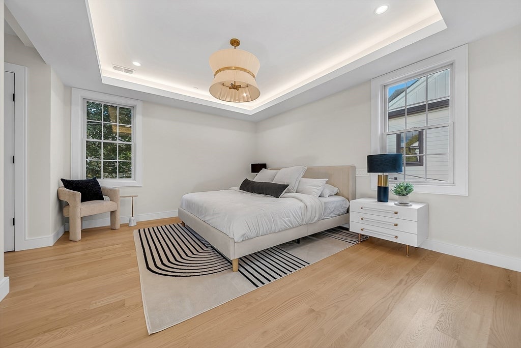 Newton, Massachusetts, 02461, United States, 5 Bedrooms Bedrooms, ,4 BathroomsBathrooms,Residential,Active,2013410