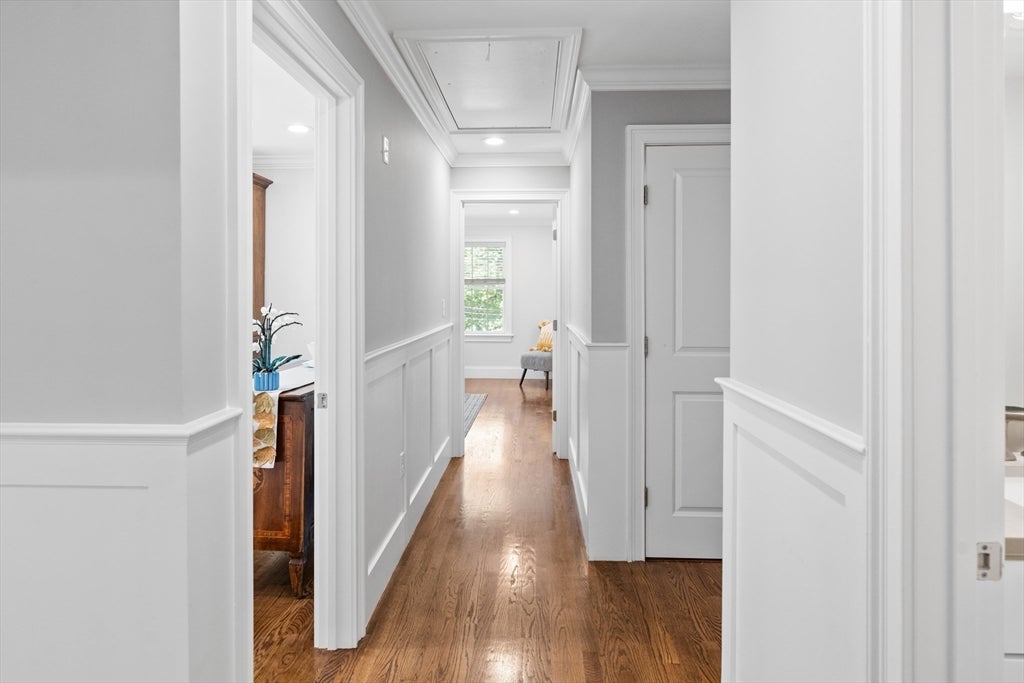 Newton, Massachusetts, 02458, United States, 4 Bedrooms Bedrooms, ,4 BathroomsBathrooms,Residential,Active,1934831