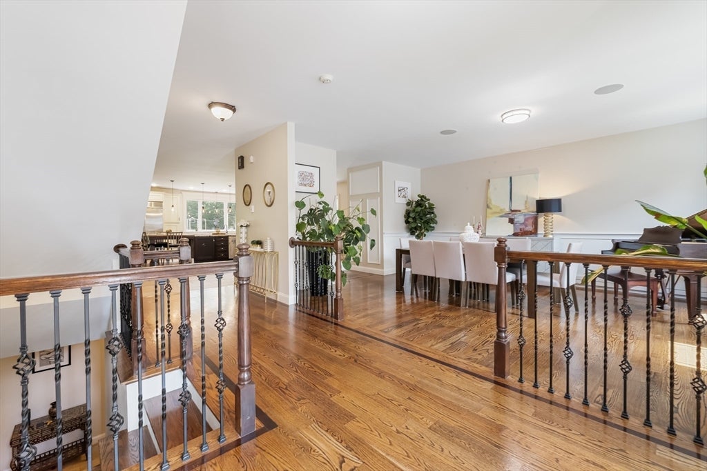Woburn, Massachusetts, 01801, United States, 5 Bedrooms Bedrooms, ,5 BathroomsBathrooms,Residential,Active,1922298