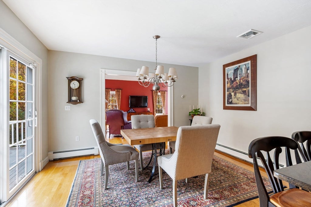 Norwell, Massachusetts, 02061, United States, 4 Bedrooms Bedrooms, ,4 BathroomsBathrooms,Residential,Active,1986892