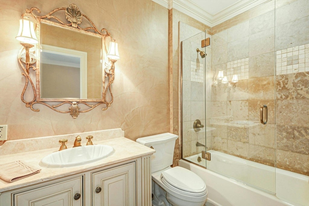 Hopkinton, Massachusetts, 01748, United States, 5 Bedrooms Bedrooms, ,8 BathroomsBathrooms,Residential,Active,1953005